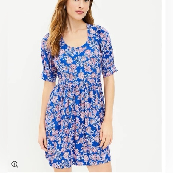 Ann Taylor Dresses & Skirts - NWT, LOFT Women’s Size 14 Scoop Neck Puff Sleeve Swing Floral Print
